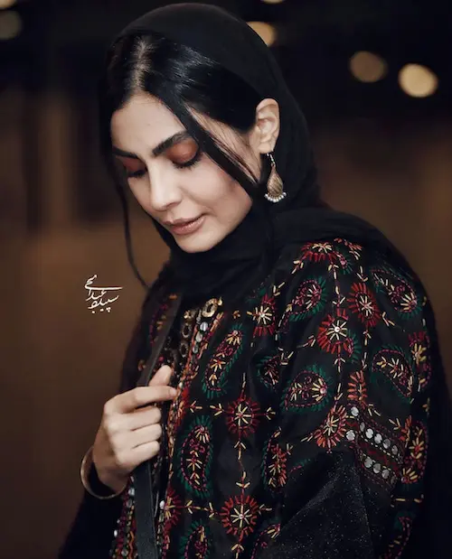 صحرا اسداللهی