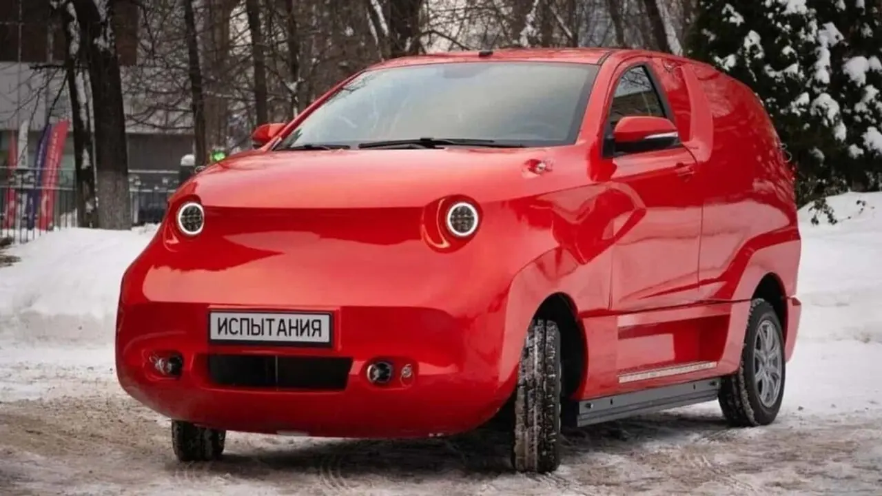 روسیه زشت‌ترین خودروی دنیا را به بازار عرضه کرد!/ عکس