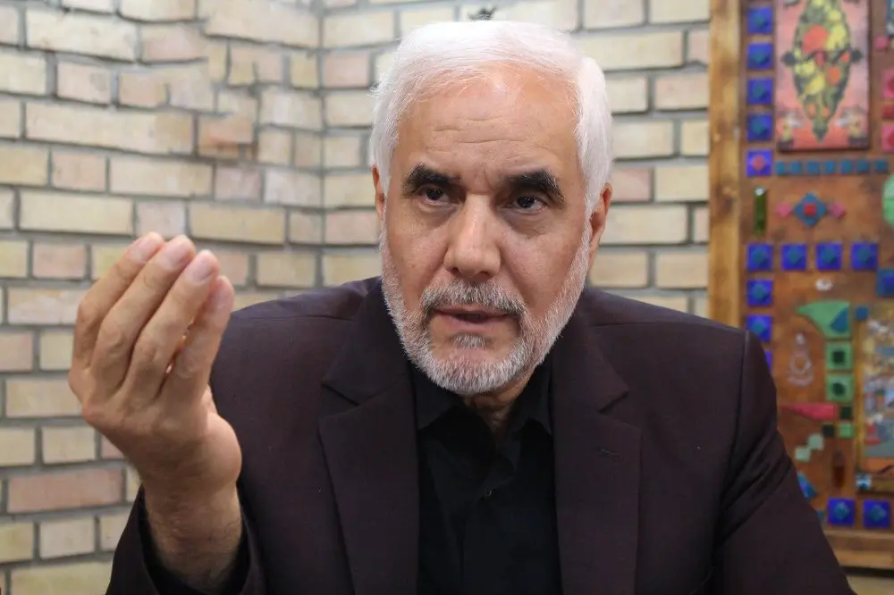 پیشنهاد مهرعلیزاده برای افزایش «اختیاراتِ اقتصادی» استانداران/ نگران فدرالیسم و تجزیه نباشیم/ استقلالِ ملی استان‌ها یک ضرورت است