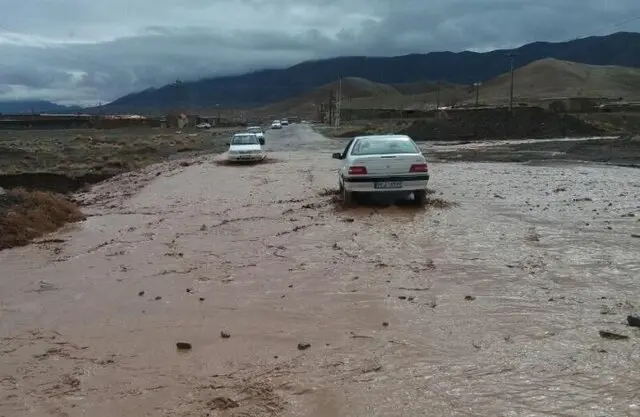 انسداد راه ارتباطی ۲۳ روستای خرم‌آباد / تخریب  سه پل موقت