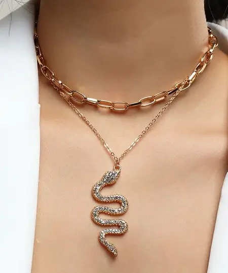 necklace2-model-snake1-design-21