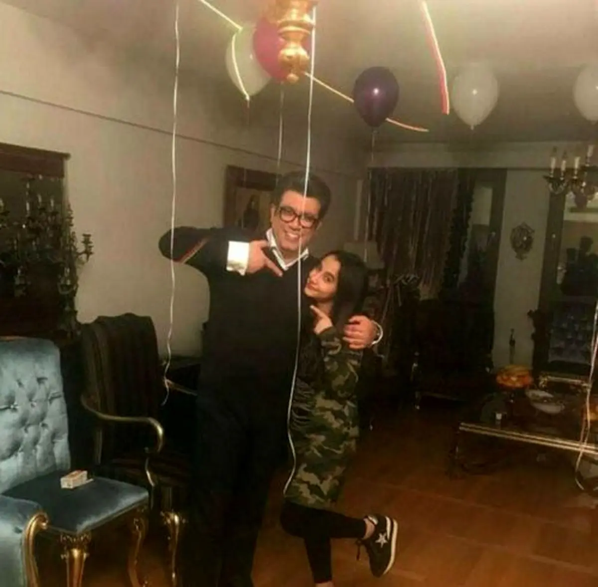 عکسی جالب و دیده نشده از جشن تولد دختر رضا رشید پور در خانه لاکچری شان منتشر شد که برای مخاطبان جالب به نظر می رسید.