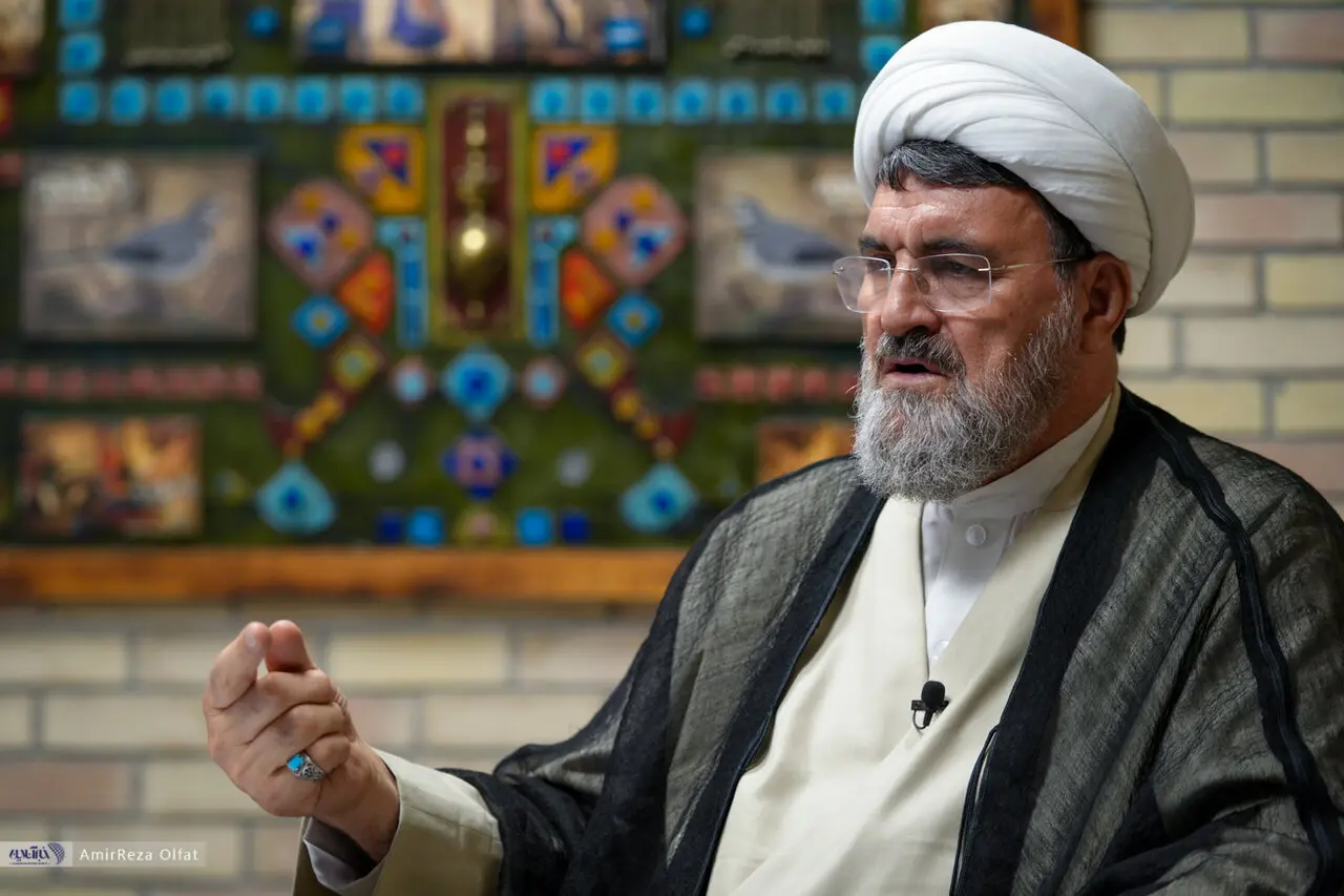 امام درباره سوبسید به میرحسین چه گفت؟/ امام به خلخالی گفت یک نفر بیشتر از موافقت شورا اضافه اعدام کنی بعدی خودت هستی/ نظام را با حرام نمی‌شود حفظ کرد