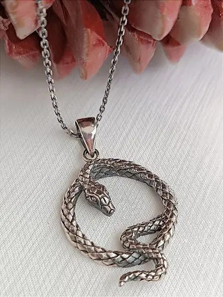 گردنبند مار
