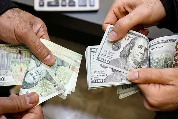 قیمت دلار امروز دوشنبه ۵ خرداد ۱۴۰۴ /  قیمت ها کشید پایین + جدول