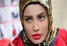 چهره بدون آرایش تینا آخوندتبار کنار دریا / خانم بازیگر همه جوره زیباست !