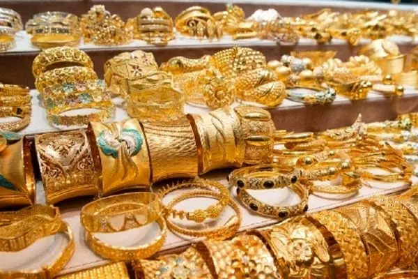 قیمت طلا و سکه امروز پنجشنبه ۵ تیر ۱۴۰۴ + جدول