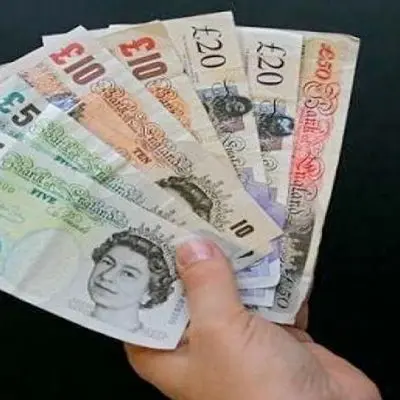 چند قطره اشک؛ لرزه بر بازار ارز انداخت + فیلم