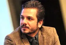 عباس غزالی پدر شد ! / اولین عکس از بازیگر سریال وضعیت سفید در اتاق زایمان !