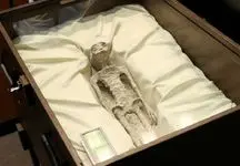 اجساد «بیگانگان» در کنگره مکزیک تقلبی خوانده شدند