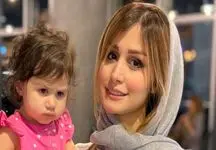 زندگی رویایی نبات استخری در خارج از کشور / غرق در خوشبختی!