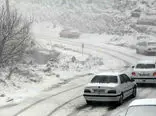 زمین‌گر شدن خودروها در کولاک و برف + فیلم