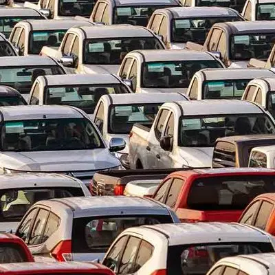 قیمت خودرو امروز ۱۳ اردیبهشت ۱۴۰۴ / بی‌محلی بازار خودرو به دلار + جدول