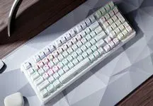 کیبورد مکانیکی لنوو با نورپردازی RGB