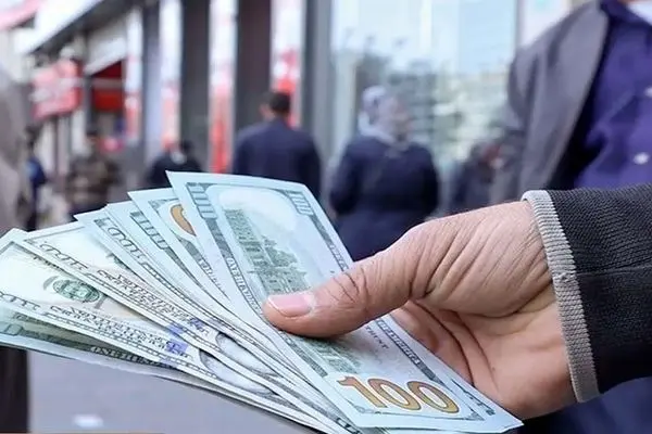 قیمت دلار امروز چهارشنبه ۷ خرداد ۱۴۰۴ 