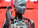 ربات «آمکا» با حالت چهره ترامپ و صدای باب‌اسفنجی حرف می‌زند!