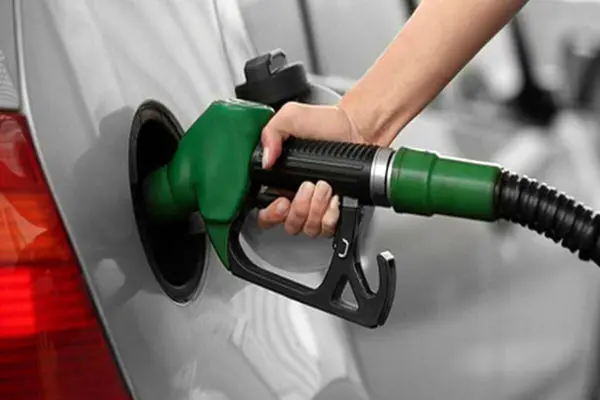 پشت پرده سهمیه یارانه 15 لیتر بنزین به هر ایرانی 

