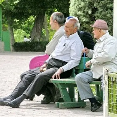 کلاه بزرگی که سر بازنشستگان رفت
