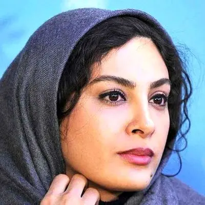 سلفی عاشقانه حدیثه تهرانی با همسرش در عمارت زیبا و رویایی‌شان