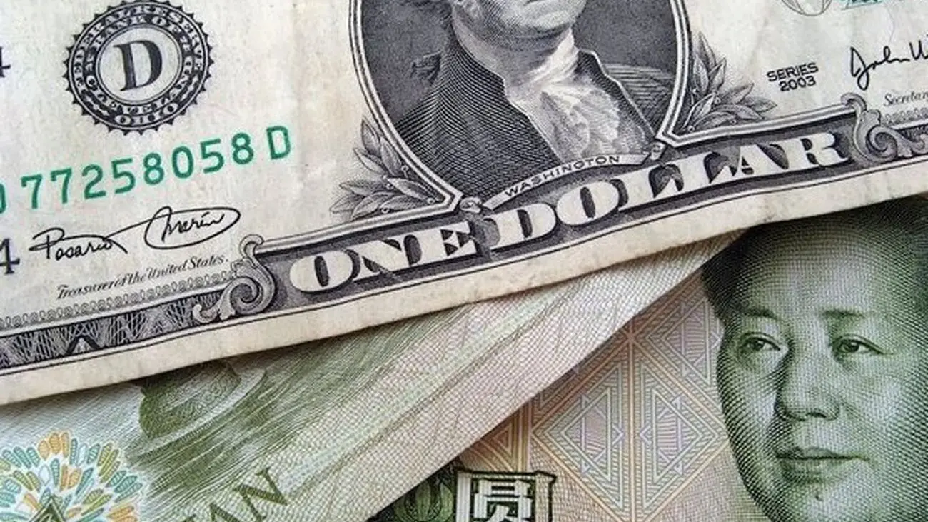 مغلوب شدن یوآن در برابر دلار