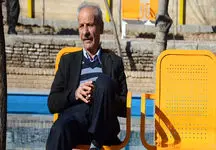 شکایت بازنشستگان به مدیرعامل تامین اجتماعی / آقای مدیرعامل بانک رفاه را واگذار نکنید !