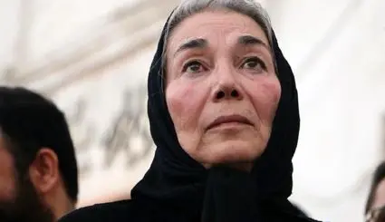 تنها عکس از پسر خیلی جوان پروانه معصومی / شباهت به خانم بازیگر صفر !
