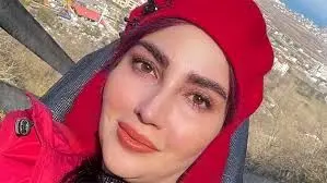 محاله حدس بزنید این خانم جذاب کدام بازیگر نون خ است ! + عکس های زیبایش خارج از سریال