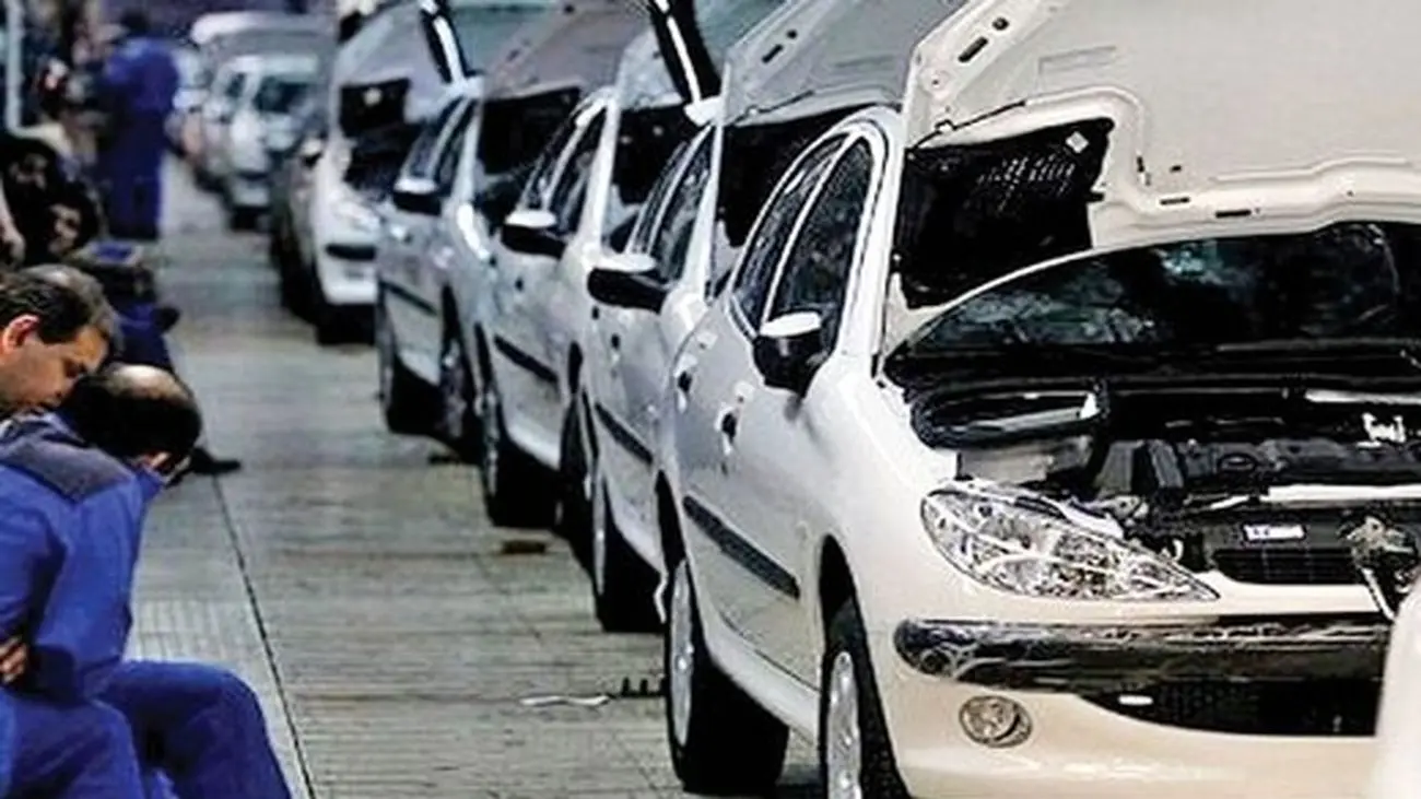 واکنش وزارت صنعت به گران شدن خودرو / دلیل این گرانی ها هجوم دلالان است !