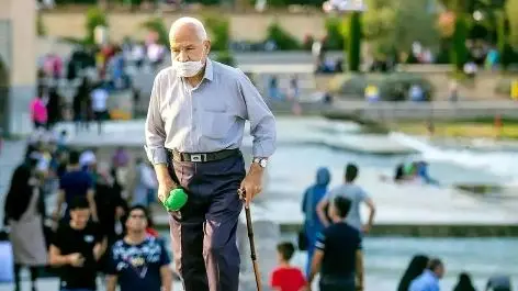 بازنشستگان در انتظار حقوق معوق / واریزی به مشکل خورد !
