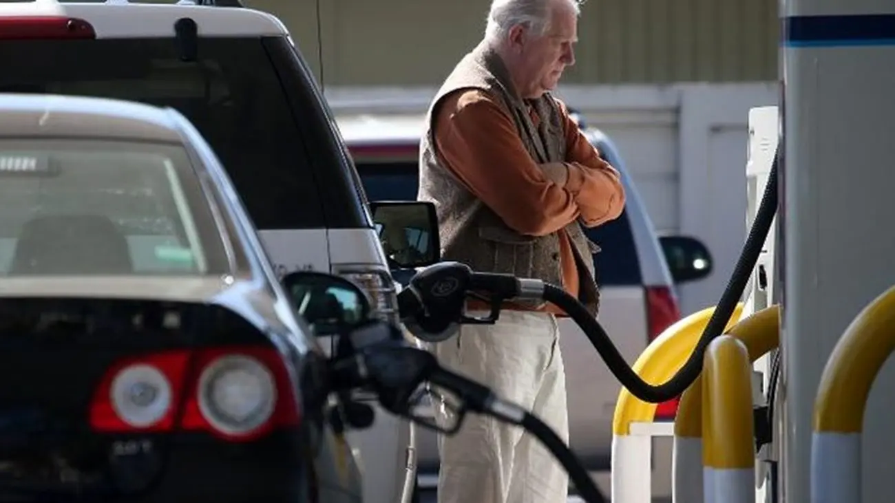 گرانی بی سابقه قیمت بنزین در آمریکا 
