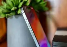باتری آیفون ۱۵ پرو در همین ابتدای کار، باد کرد