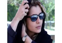 این خانم سلبریتی معروف به ساعت امگا علاقه زیادی دارد
