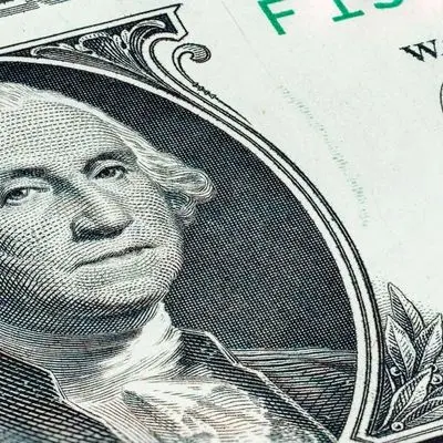 پیش‌بینی قیمت دلار؛ بازار در انتظار آرامش یا شوک تازه؟