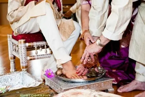 10 سنت عجیب عروسی در هند که باعث تعجب تان می شود!