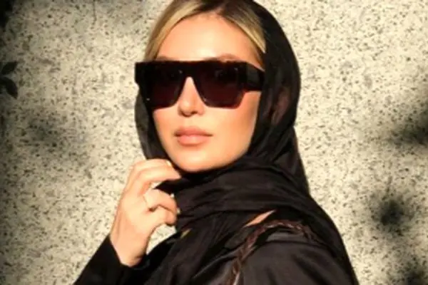 طراحی خاص و لوکس ورودی خانه مینا مختاری و بهرام رادان + عکس جذاب