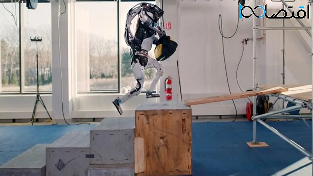 نگاهی به مهارت‌های جدید ربات اطلس بوستون داینامیکس + فیلم