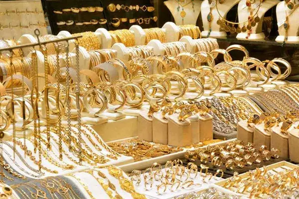 هجوم خریداران به بازار طلا/ منتظر گرانی ناگهانی باشید؟