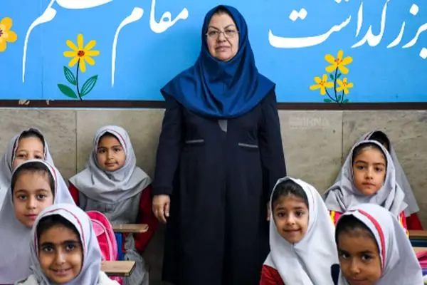 چرا حقوق معلمان هنوز واریز نشده است؟+ بررسی دلایل
