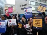 پرستاران معترض بریتانیایی از غذای بیماران استفاده می‌کنند