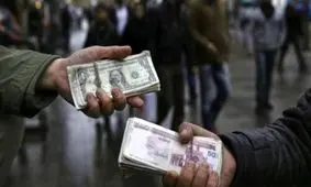 با گرانی دلار این افراد سود می کنند /افزایش نرخ دلار معیشت جمعیت کارگری را نابود می کند