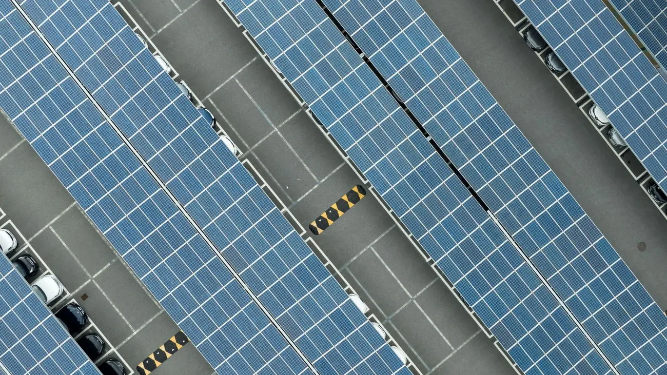 تولید سلول های خورشیدی اشتغالزایی پرسود و گامی به سوی کاهش خشکسالی