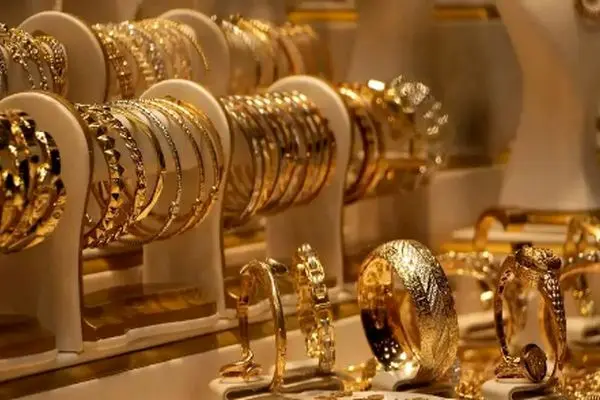 چشم‌انداز قیمت طلا از دیدگاه 16 تحلیلگر معروف
