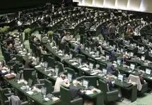 فوری؛ مجلس با استعفای آشوری موافقت کرد