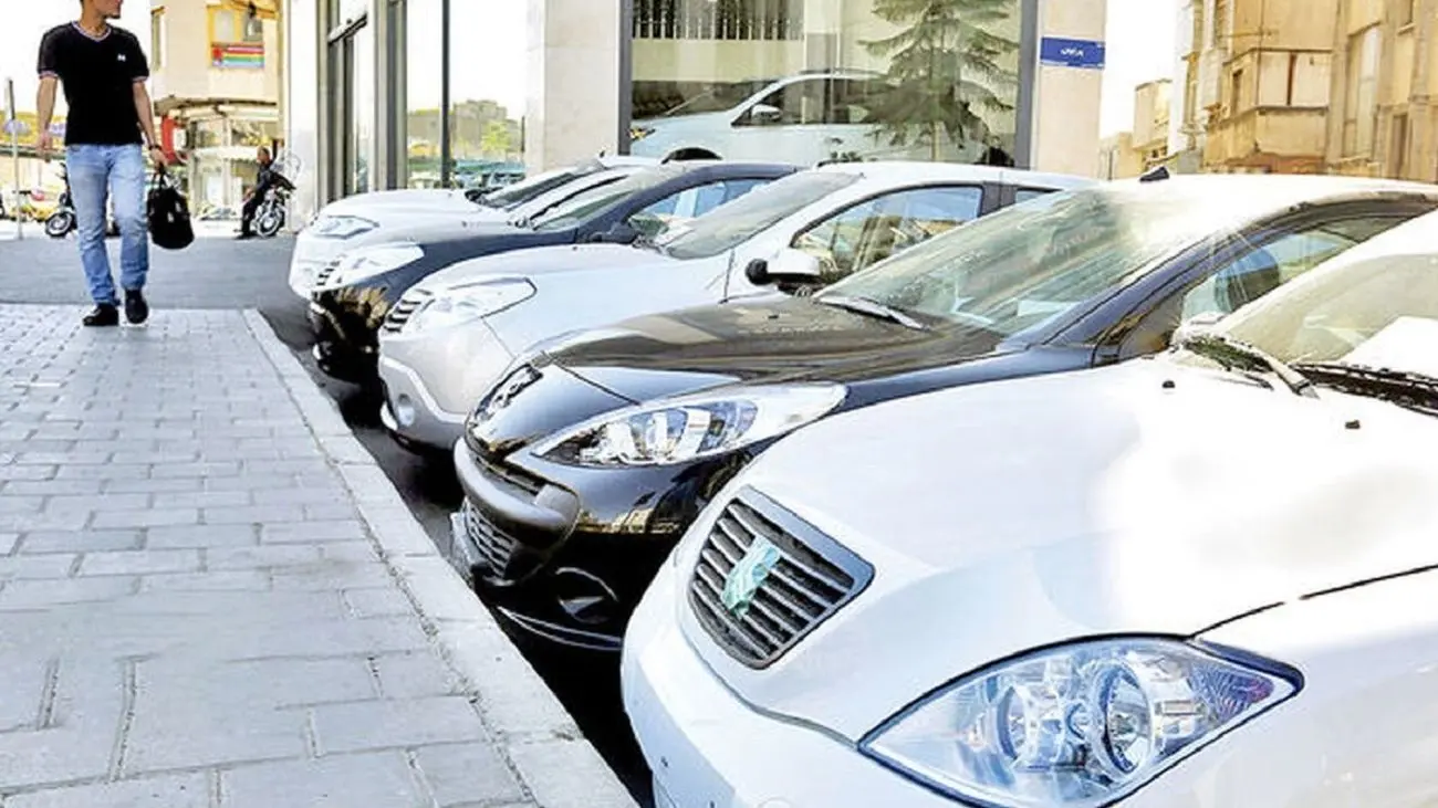  آخرین قیمت انواع خودرو در بازار دوشنبه 8 خرداد + جدول 