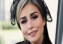 همسر شاهرخ استخری و تغییر جذاب چهره با آرایش غلیظ!