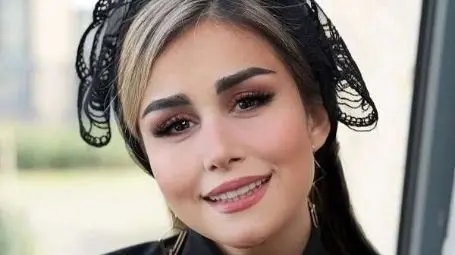 همسر شاهرخ استخری و تغییر جذاب چهره با آرایش غلیظ!
