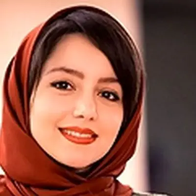 دکوراسیون مدرن و زیبا خانه نازنین بیاتی؛ چیدمانی شگفت‌انگیز با گلدان‌های خاص + عکس