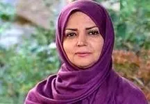 عکس جنجالی از پوشش باورنکردنی خانم مجری صدا و سیما در آمریکا ! / شوکه می شوید !