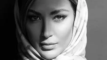 تیپ خاص و شیک با کیف مجلسی مینا مختاری؛ همسر خوش‌سلیقه بهرام رادان + عکس‌