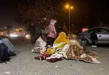 زلزله زدگان خوی نیاز فوری به بخاری برقی و پتو دارند / سگ های زنده یاب در حال جستجو هستند 
